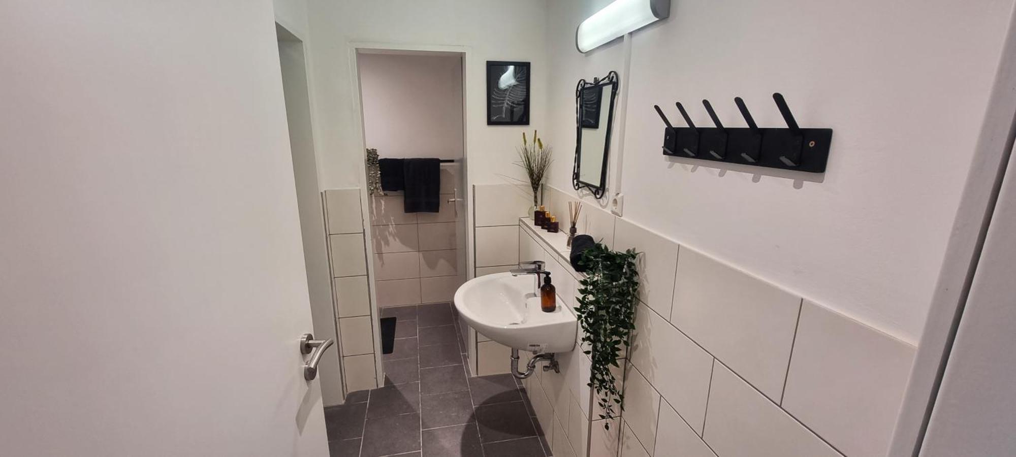 Dattel City Hannover Fewo Fur 4 Personen Privat-Parkplatz 5G Wlan & 24/7 Kontakt Exterior foto