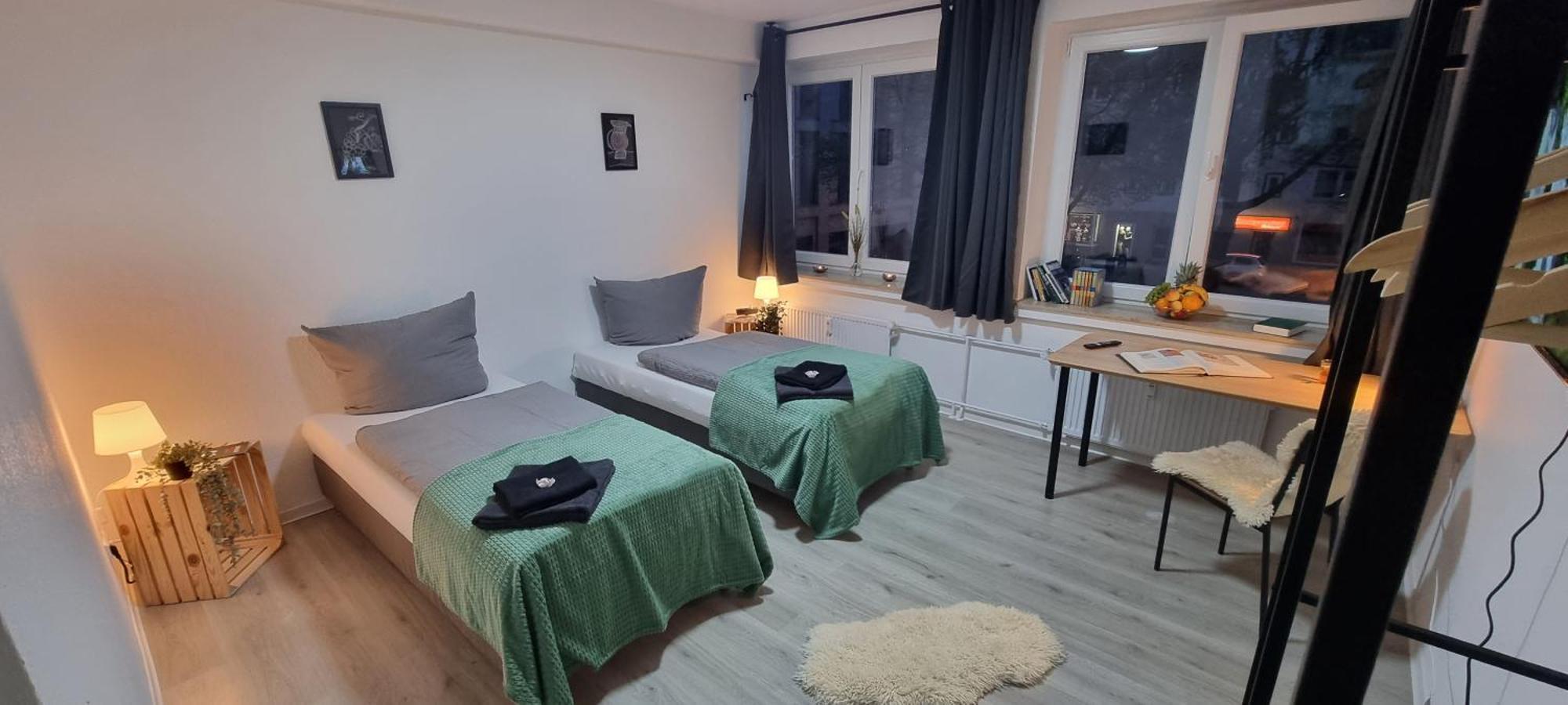 Dattel City Hannover Fewo Fur 4 Personen Privat-Parkplatz 5G Wlan & 24/7 Kontakt Exterior foto